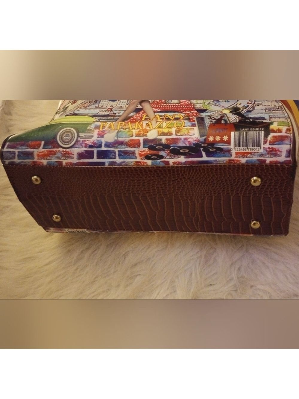 LANY Paris Shoulder Bag. Paris motif on front. Multi colored. - Picture 4 of 10